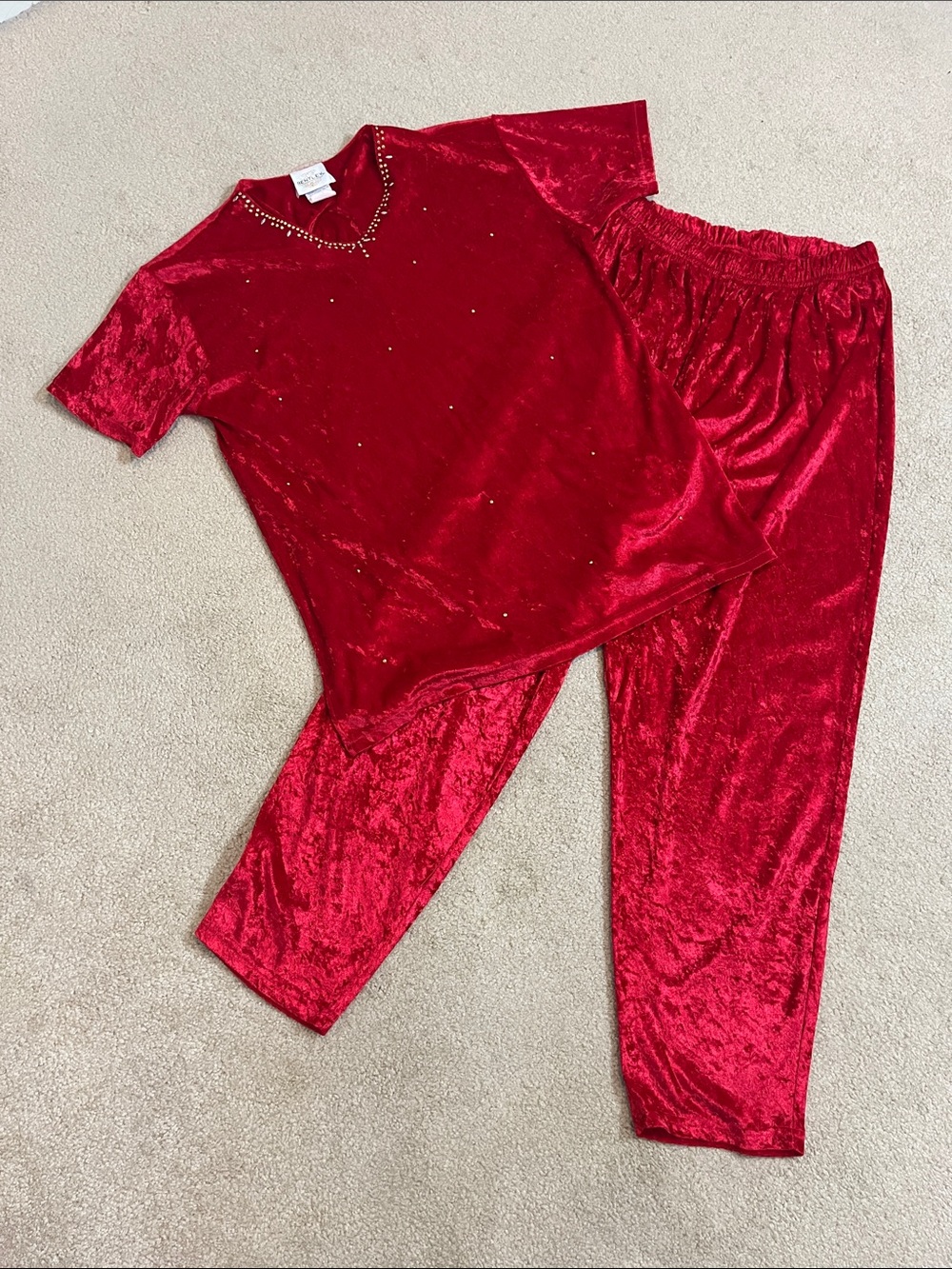 Vintage Bentley Crushed Velvet Lounge Set | S Top / L Pants | Cranberry, Studs